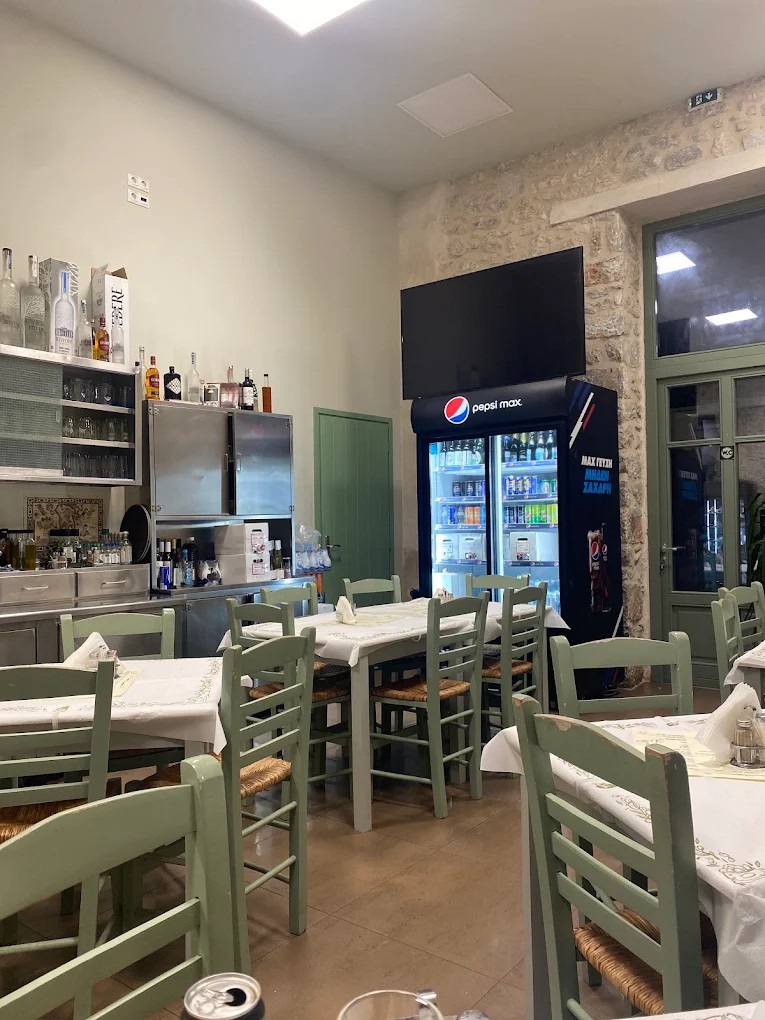 Εσωτερικός χώρος Koroni Grill House